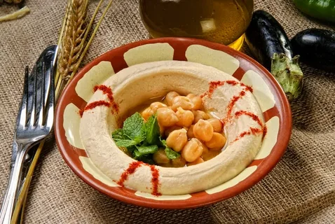 A mixed plate of hummus and fava beans